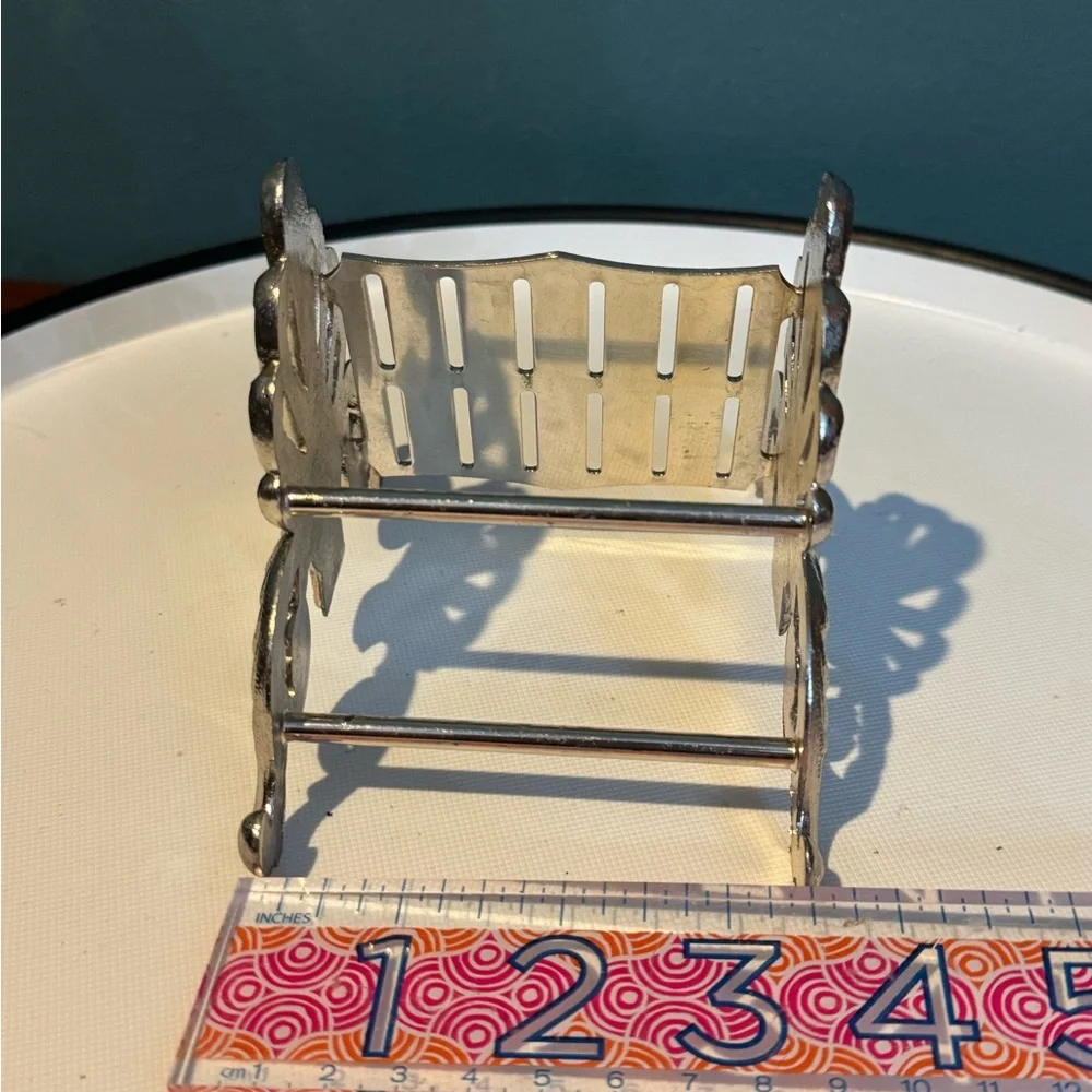Elegant Vintage 12 Slot Knife Holder / Rest